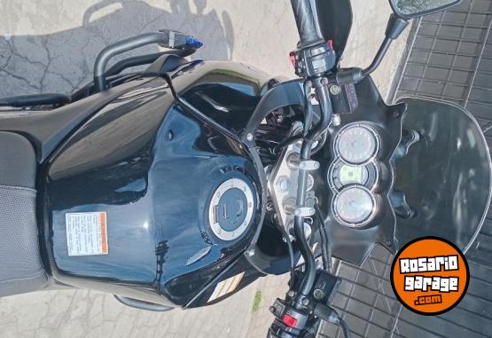 Motos - Suzuki DL 1000 2012 Nafta 30000Km - En Venta