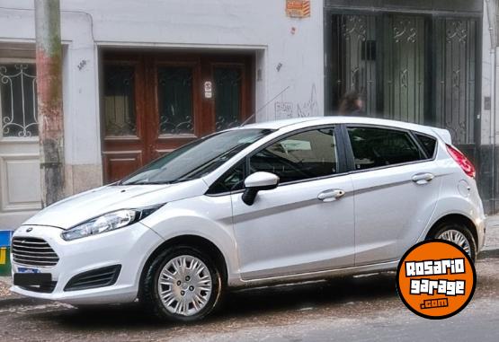 Autos - Ford Fiesta 2017 Nafta 180000Km - En Venta