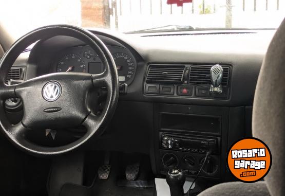 Autos - Volkswagen Golf 2006 Nafta 235000Km - En Venta