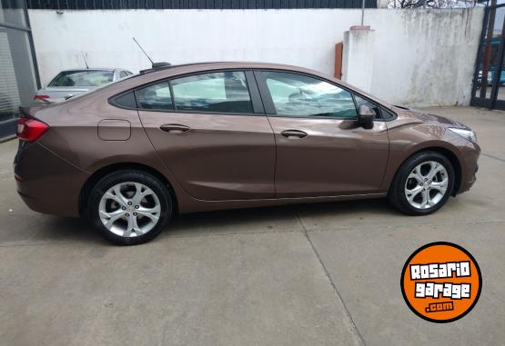 Autos - Chevrolet CRUZE LT 4P 2020 Nafta 102000Km - En Venta