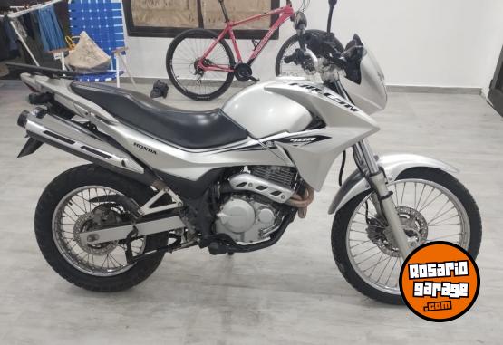 Motos - Honda Honda falcón 400cc 2015 Nafta 111111Km - En Venta