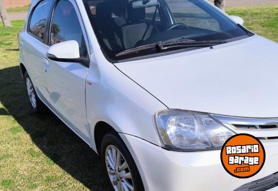 Autos - Toyota Etios 2016 Nafta 120Km - En Venta