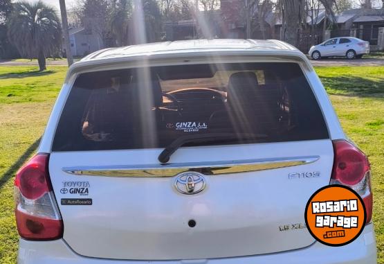 Autos - Toyota Etios 2016 Nafta 120Km - En Venta
