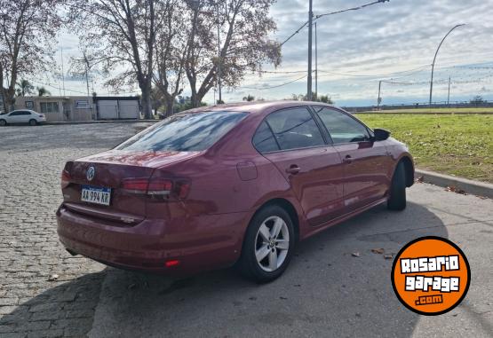 Autos - Volkswagen vento 2017 Nafta 94000Km - En Venta