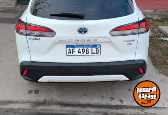 Camionetas - Toyota Corona cross xei EV 2022 Electrico / Hibrido 57600Km - En Venta