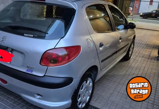 Autos - Peugeot 206 2006 Diesel 111111Km - En Venta