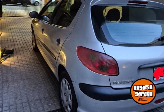 Autos - Peugeot 206 2006 Diesel 111111Km - En Venta