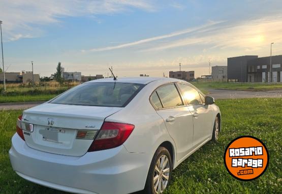 Autos - Honda Civic lxs 2015 Nafta 130000Km - En Venta