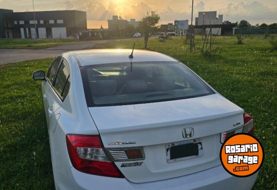Autos - Honda Civic lxs 2015 Nafta 130000Km - En Venta