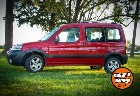 Utilitarios - Peugeot Partner Patagonica 2018 Nafta 170000Km - En Venta