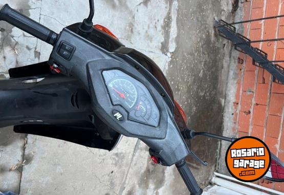 Motos - Motomel Blitz 110 2023 Nafta 8700Km - En Venta