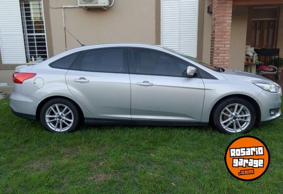 Autos - Ford Focus 1.6 S 2016 Nafta 82000Km - En Venta
