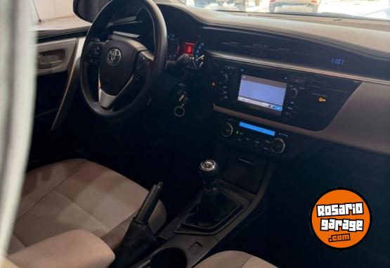 Autos - Toyota Corolla XEI 1.8 2017 GNC 150000Km - En Venta