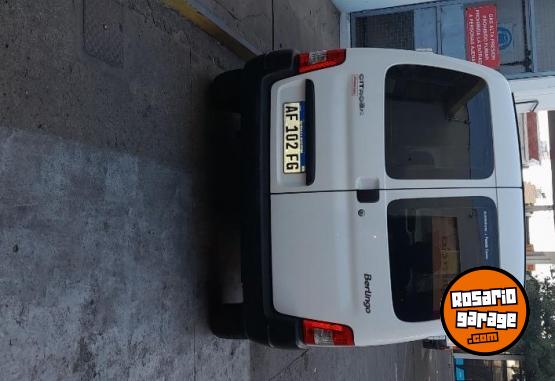 Utilitarios - Citroen Berlingo hdi mixto 2021 Diesel 95000Km - En Venta
