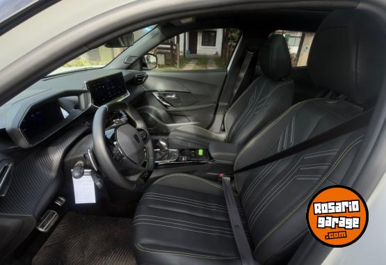 Autos - Peugeot 2008 GT 2025 Nafta 10800Km - En Venta