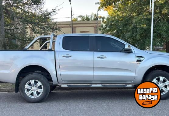 Camionetas - Ford RANGER XLT 2021 Diesel 33000Km - En Venta