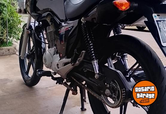 Motos - Honda New titan 2015 Nafta 60000Km - En Venta