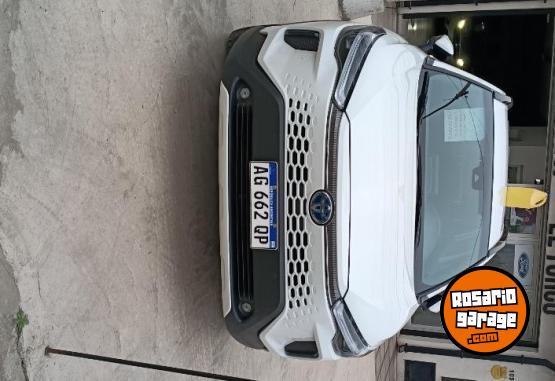 Autos - Toyota COROLLA CROSS SEG HIV 2024 Nafta 27000Km - En Venta