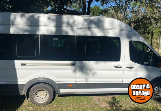 Utilitarios - Ford Ford Transit 17+1 MINIBUS 2015 Diesel 204000Km - En Venta