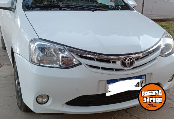 Autos - Toyota Etios xls 2016 GNC 130000Km - En Venta
