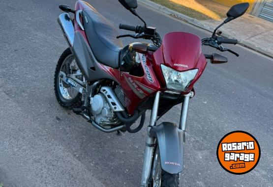 Motos - Honda Falcon 400 2010 Nafta 47900Km - En Venta