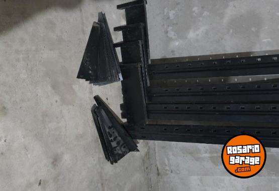 Herramientas - GONDOLA PARA NEGOCIO DESARMADO COLOR NEGRO - En Venta