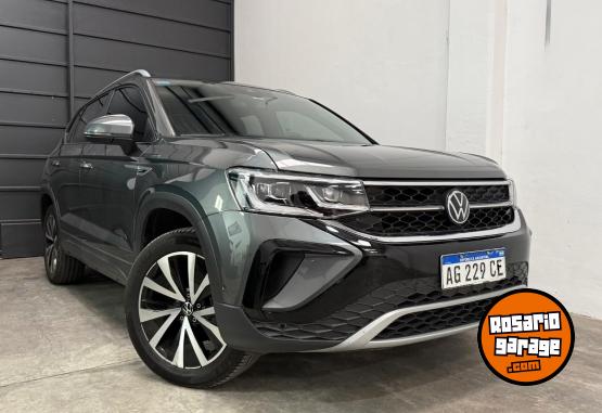 Autos - Volkswagen Taos Highline 2023 Nafta 33000Km - En Venta