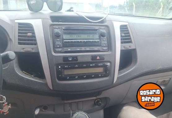 Camionetas - Toyota Hilux 4x4 2009 Diesel 400000Km - En Venta
