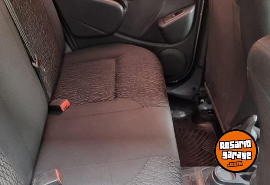 Camionetas - Renault Duster Oroch 2016 GNC 150000Km - En Venta