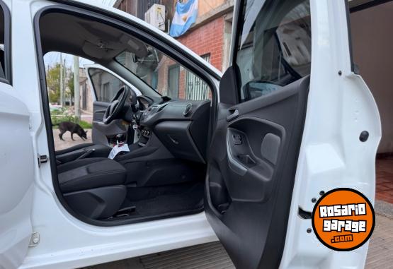 Autos - Ford KA SEL 2018 Nafta 102000Km - En Venta