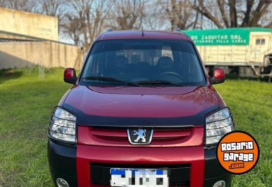 Utilitarios - Peugeot Partner patagonica 2017 Diesel 116000Km - En Venta