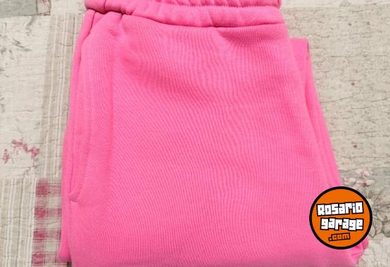 Indumentaria - Jogger rosa talle 40 (sería talle 3 o L) - En Venta