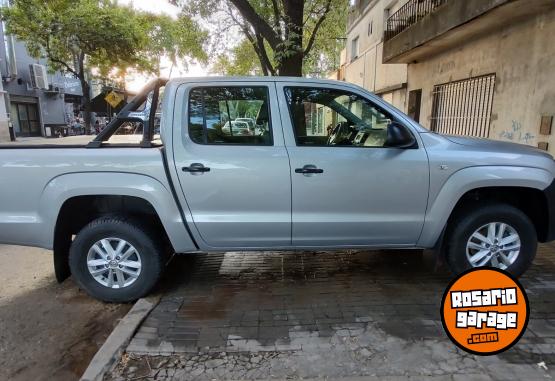 Camionetas - Volkswagen AMAROK TRENDLINE 2021 Diesel 68000Km - En Venta