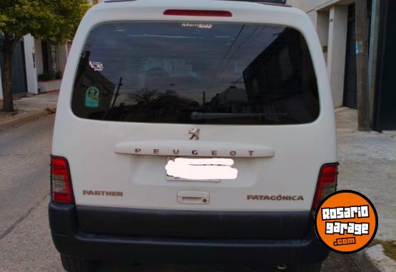 Utilitarios - Peugeot Partner Patagonica 2011 Diesel 250000Km - En Venta
