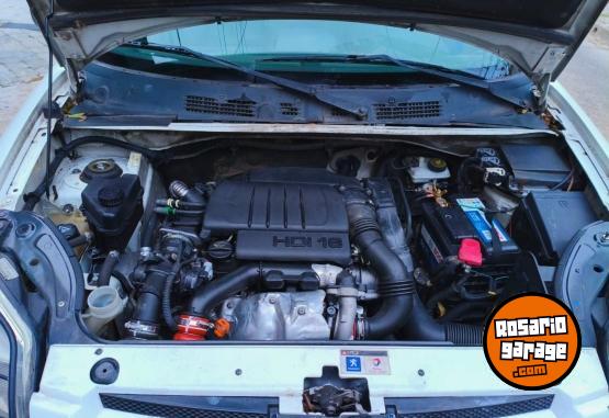 Utilitarios - Peugeot Partner Patagonica 2011 Diesel 250000Km - En Venta