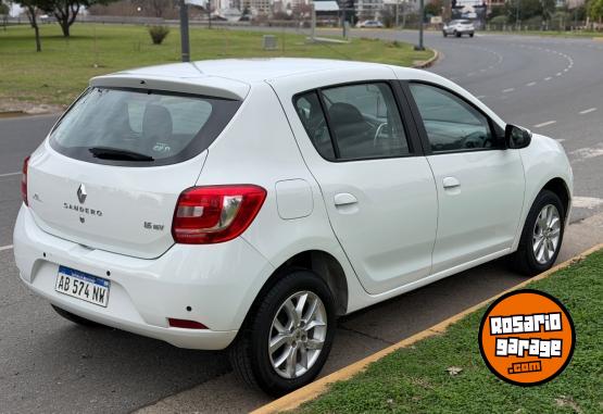 Autos - Renault Sandero 2017 Nafta 80200Km - En Venta