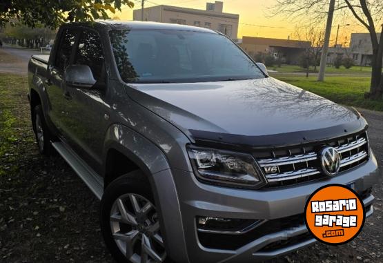 Camionetas - Volkswagen AMAROK V6 HIGLINE 4X4 2023 Diesel 13000Km - En Venta