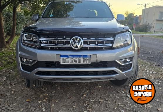 Camionetas - Volkswagen AMAROK V6 HIGLINE 4X4 2023 Diesel 13000Km - En Venta