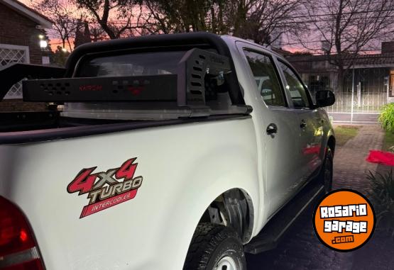 Camionetas - Toyota Hilux 4x4 dx pack 2.5 int 2014 Diesel 190000Km - En Venta