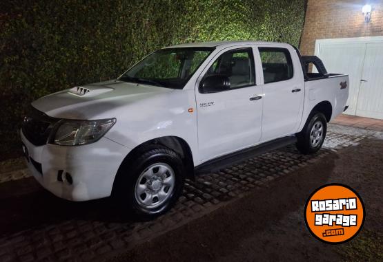 Camionetas - Toyota Hilux 4x4 dx pack 2.5 int 2014 Diesel 190000Km - En Venta