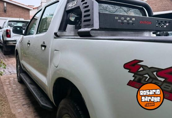Camionetas - Toyota Hilux 4x4 dx pack 2.5 int 2014 Diesel 190000Km - En Venta