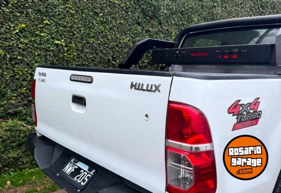 Camionetas - Toyota Hilux 4x4 dx pack 2.5 int 2014 Diesel 190000Km - En Venta