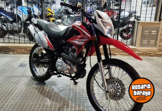 Motos - Corven Triax 250 R3 2020 Nafta 8576Km - En Venta