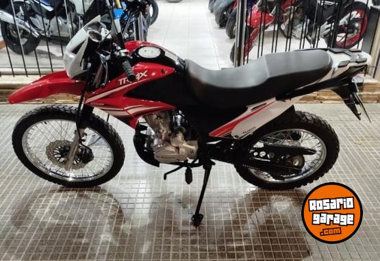 Motos - Corven Triax 250 R3 2020 Nafta 8576Km - En Venta