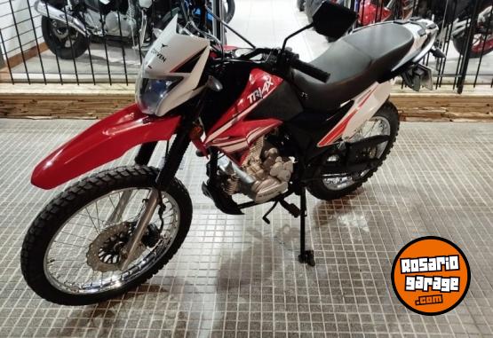 Motos - Corven Triax 250 R3 2020 Nafta 8576Km - En Venta