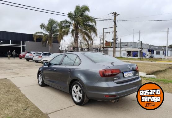 Autos - Volkswagen Vento Confortline 1.4 TSI 2018 Nafta 151000Km - En Venta