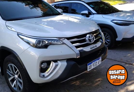 Camionetas - Toyota SW4 2017 Diesel 70000Km - En Venta