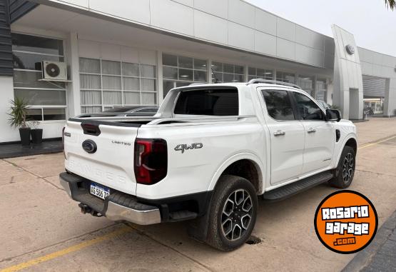 Camionetas - Ford Ranger Limited Plus v6 2024 Diesel 70000Km - En Venta
