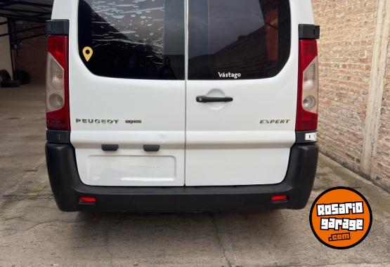 Utilitarios - Peugeot Expert 2016 Diesel 300Km - En Venta