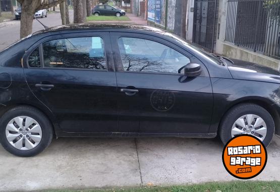 Autos - Volkswagen Voyage 2013 GNC 442000Km - En Venta